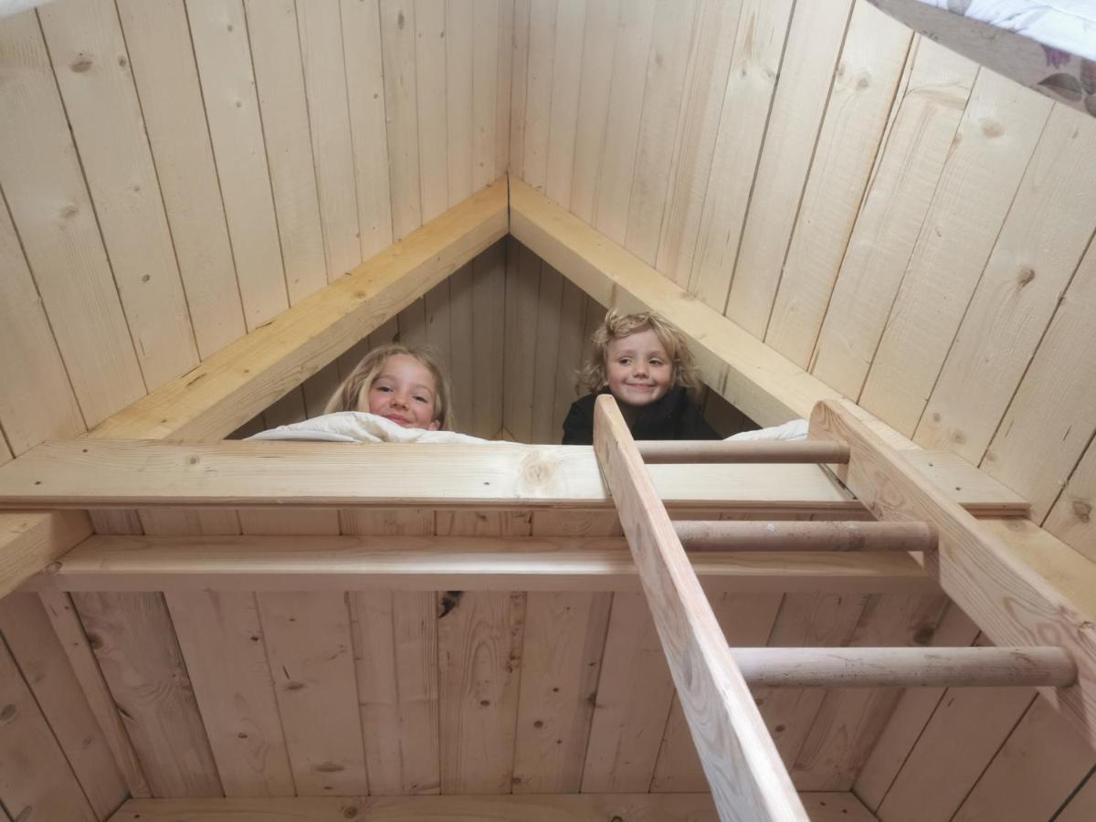 Glamping Mm Hotel Muta Buitenkant foto