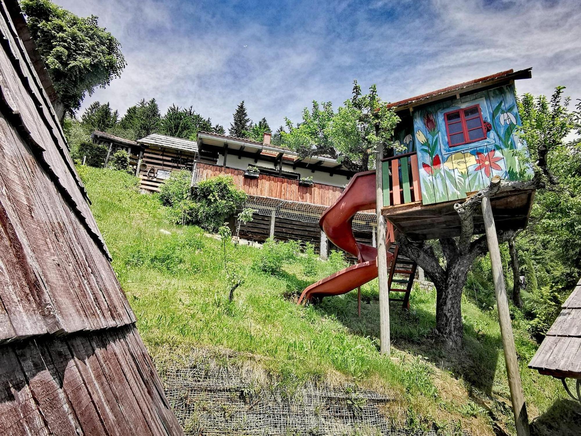 Glamping Mm Hotel Muta Buitenkant foto